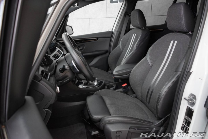 BMW 2 GrandTourer 218d REZERVAC 2021