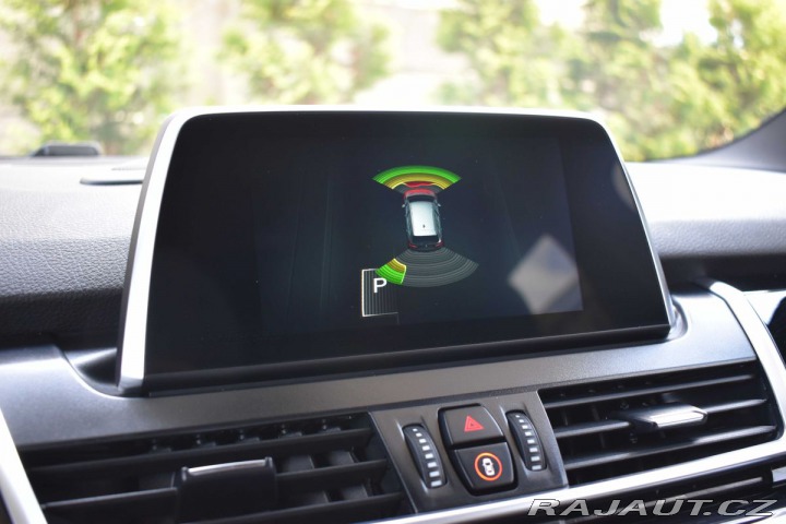 BMW 2 GrandTourer 218d REZERVAC 2021