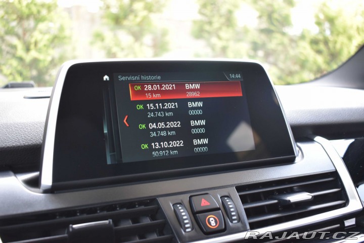 BMW 2 GrandTourer 218d REZERVAC 2021