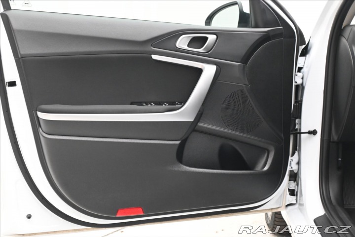 Kia Ceed 1,5 T-GDi 117kW SW Záruka 2022