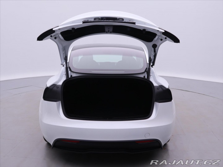 Tesla Model 3 Highland SR RWD 1.Maj. 94 2023