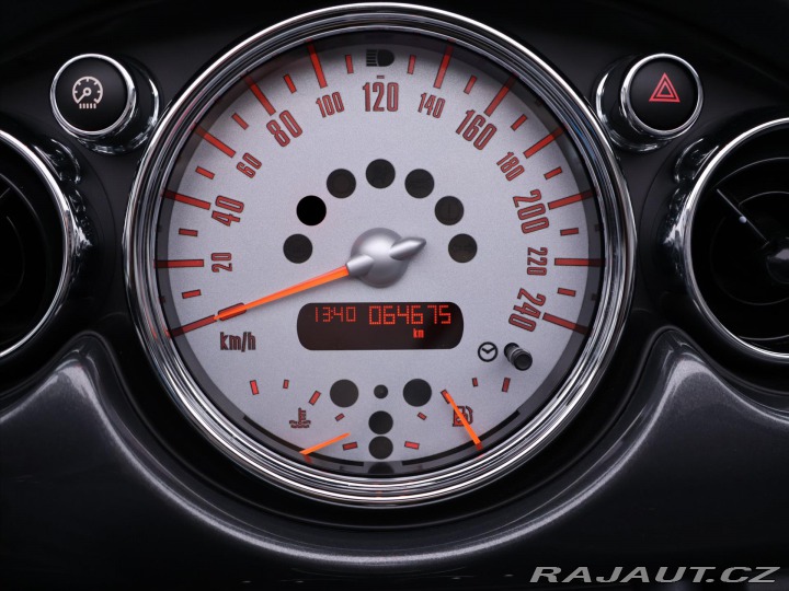 Mini Cooper 1,6 i 85kW Klimatizace 2005