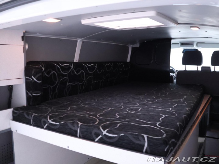 Volkswagen Transporter 2,0 TDI 132kW Obytná vest 2014