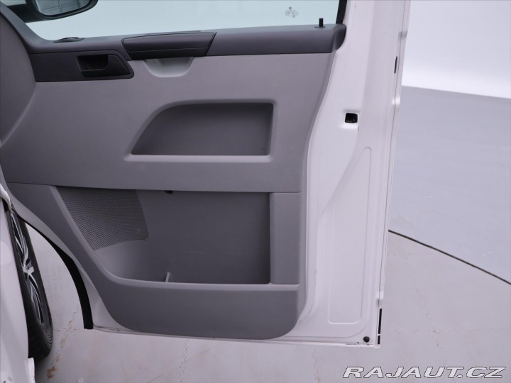 Volkswagen Transporter 2,0 TDI 132kW Obytná vest 2014