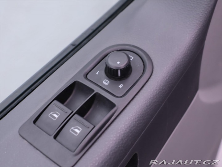 Volkswagen Transporter 2,0 TDI 132kW Obytná vest 2014