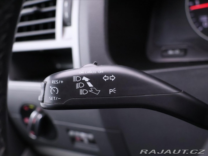 Volkswagen Transporter 2,0 TDI 132kW Obytná vest 2014