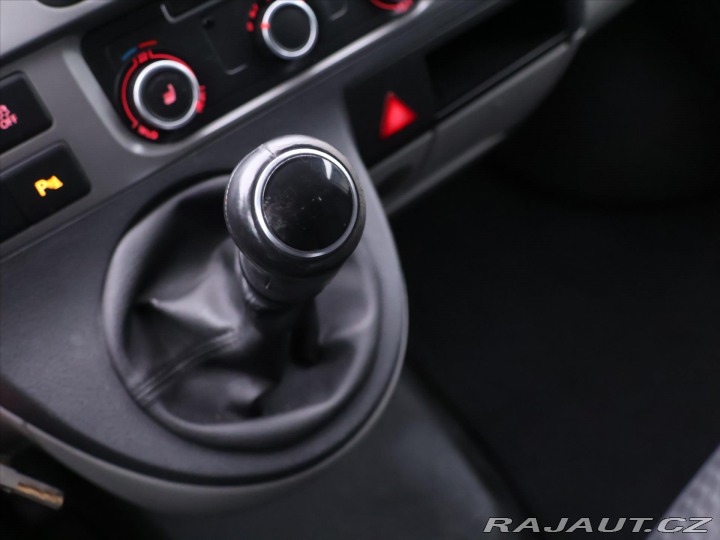 Volkswagen Transporter 2,0 TDI 132kW Obytná vest 2014