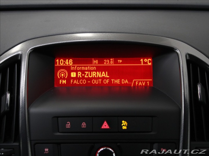 Opel Astra 1,6 i 85kW AT 1.maj. ČR 2011