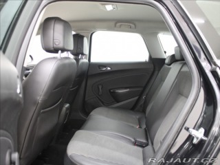 Opel Astra 1,6 i 85kW AT 1.maj. ČR 2011