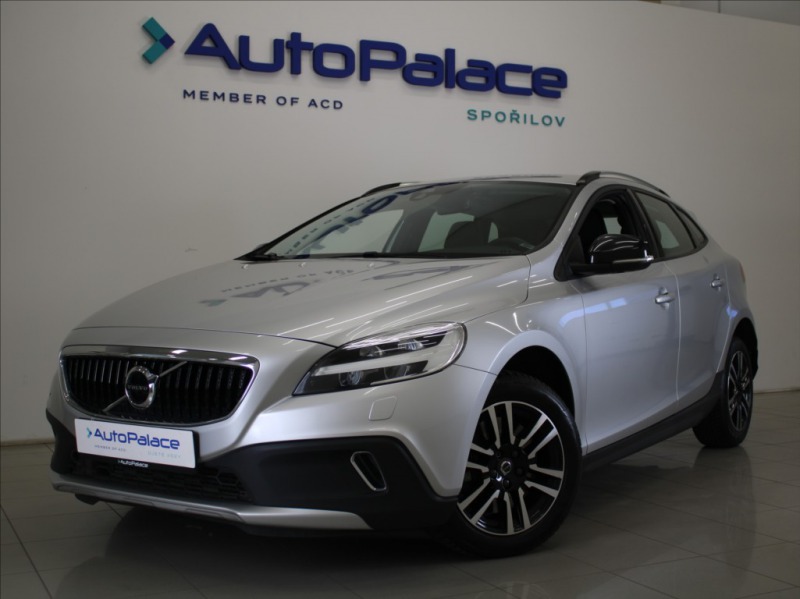 Volvo V40 2,0 D3 110kW Cross Countr