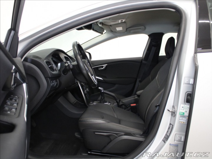Volvo V40 2,0 D3 110kW Cross Countr 2017