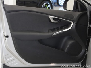 Volvo V40 2,0 D3 110kW Cross Countr 2017