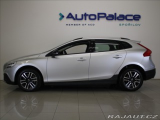 Volvo V40 2,0 D3 110kW Cross Countr 2017