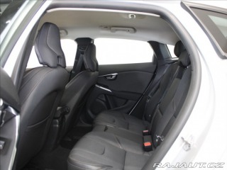 Volvo V40 2,0 D3 110kW Cross Countr 2017