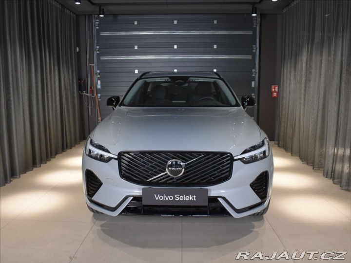 Volvo XC60 2,0 B5 AWD PLUS 2025