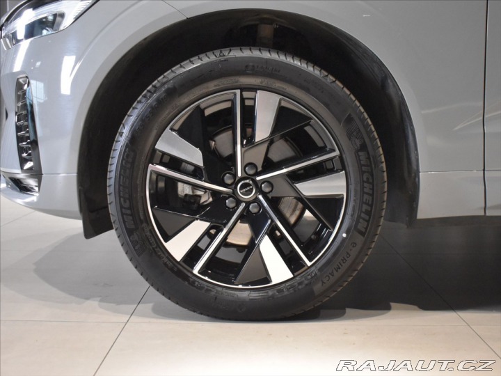 Volvo XC60 2,0 B5 AWD PLUS 2025