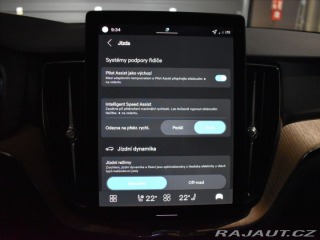 Volvo XC60 2,0 B5 AWD PLUS 2025