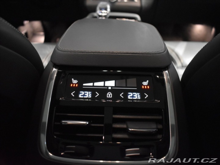 Volvo XC90 2,0 B6 AWD INS Tažné,Pano 2021