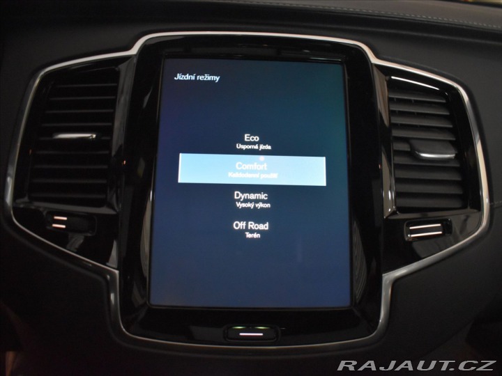 Volvo XC90 2,0 B6 AWD INS Tažné,Pano 2021