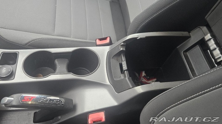 Ford Kuga 2,0   EB 179kW 4x4 automa 2013