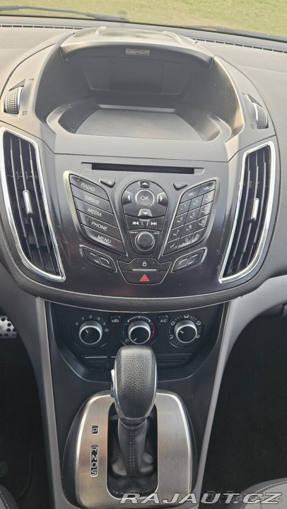 Ford Kuga 2,0   EB 179kW 4x4 automa 2013