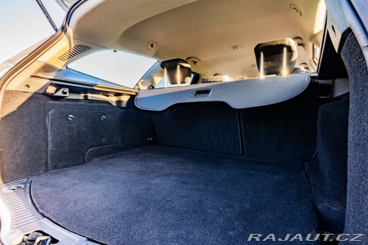 Ford Mondeo 2,0 diesel 104kW , druh 1800