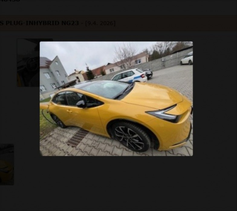 Toyota Prius 2,0   PLUG-INHYBRID NG23