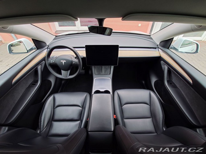 Tesla Model Y Long Range Dual Motor 378 2022