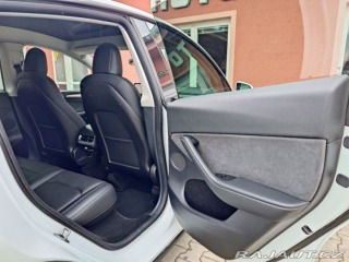 Tesla Model Y Long Range Dual Motor 378 2022