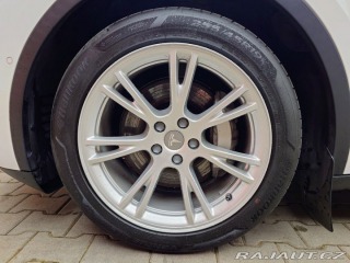 Tesla Model Y Long Range Dual Motor 378 2022