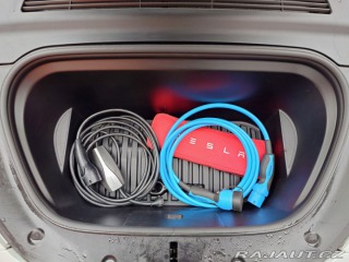 Tesla Model Y Long Range Dual Motor 378 2022