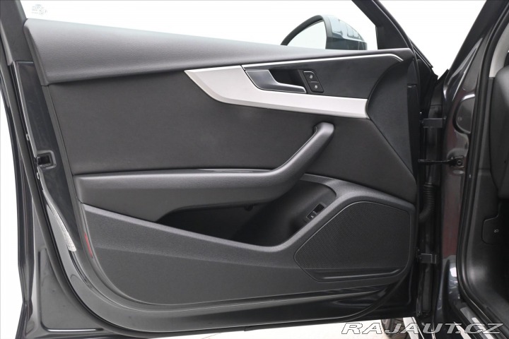 Audi A4 2,0 TDI 120 kW S-Tronic A 2022