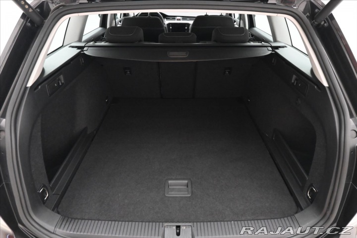 Volkswagen Passat 2,0 TDI 110kW DSG Busines 2024