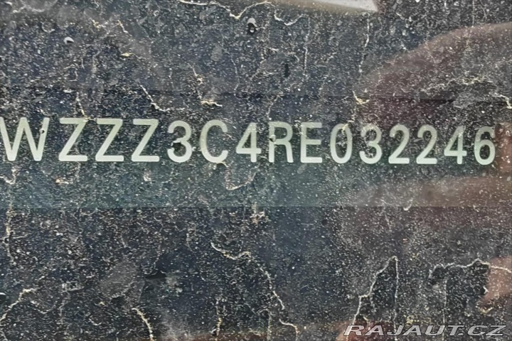 Volkswagen Passat 2,0 TDI 110kW DSG Busines 2024