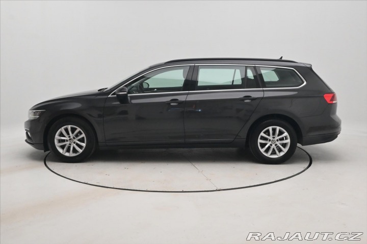 Volkswagen Passat 2,0 TDI 110kW DSG Busines 2024