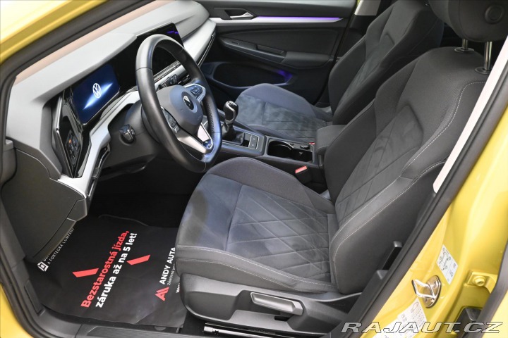 Volkswagen Golf 2,0 TDI 110kW Life Záruka 2022