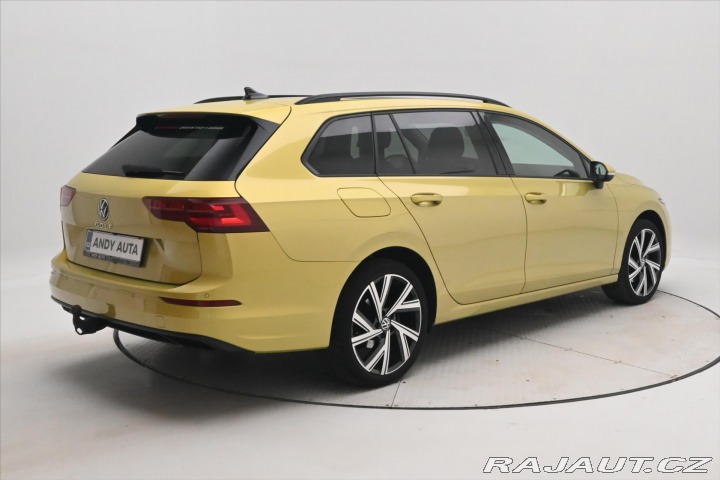Volkswagen Golf 2,0 TDI 110kW Life Záruka 2022