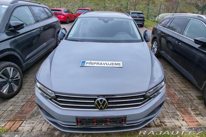 Volkswagen Passat 2,0 TDI 110kW DSG Busines 2022