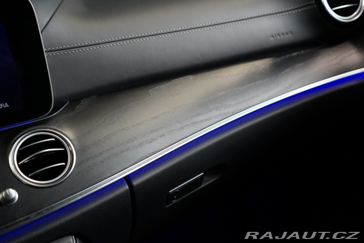 Mercedes-Benz E 63S*4M+*VZDUCH*KEYLESS*36 2022