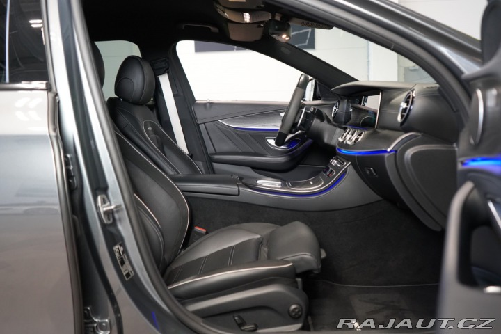 Mercedes-Benz E 63S*4M+*VZDUCH*KEYLESS*36 2022