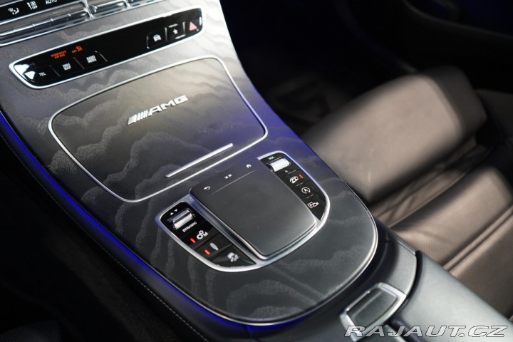 Mercedes-Benz E 63S*4M+*VZDUCH*KEYLESS*36 2022