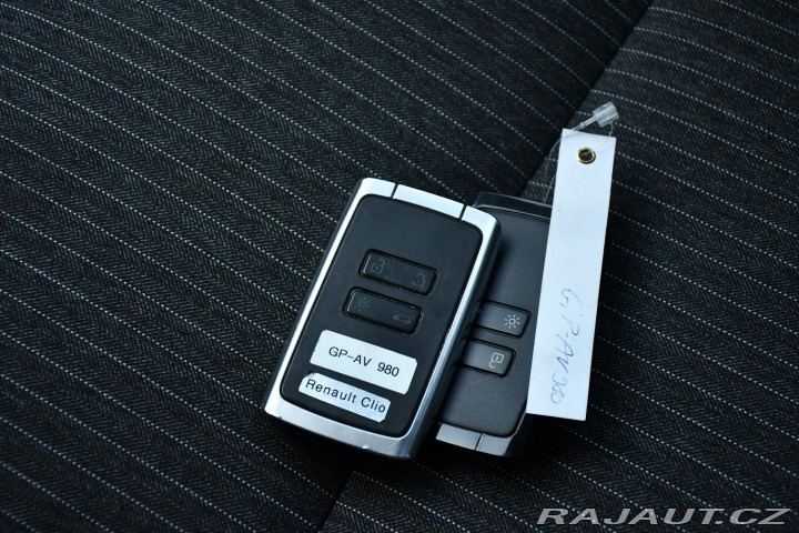Renault Clio 1.0 CARPLAY VYHŘ.SEDAČKY 2021