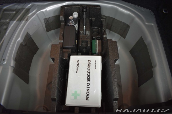 Škoda Kamiq 1.0 TSI BLACK DOTS*ZÁRUKA 2025