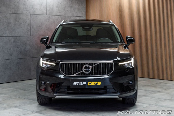 Volvo XC40 B4 AWD KAMERY360*HARMAN*Č 2023