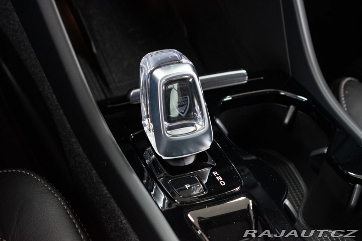Volvo XC40 B4 AWD KAMERY360*HARMAN*Č 2023