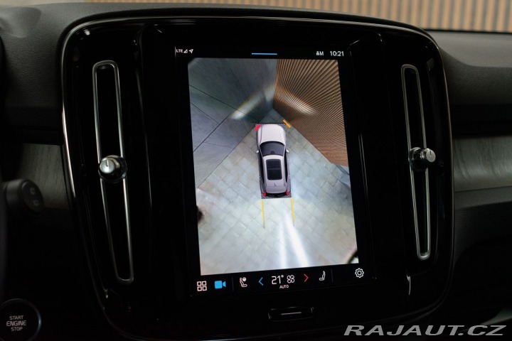 Volvo XC40 B4 AWD KAMERY360*HARMAN*Č 2023