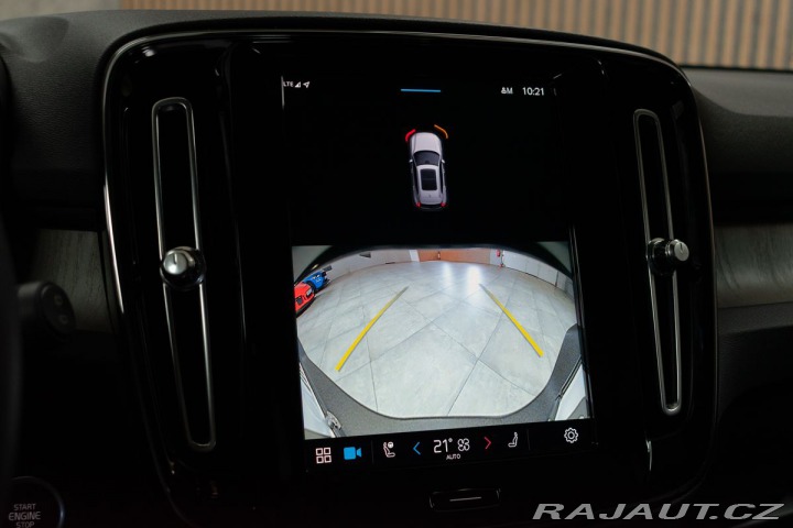 Volvo XC40 B4 AWD KAMERY360*HARMAN*Č 2023