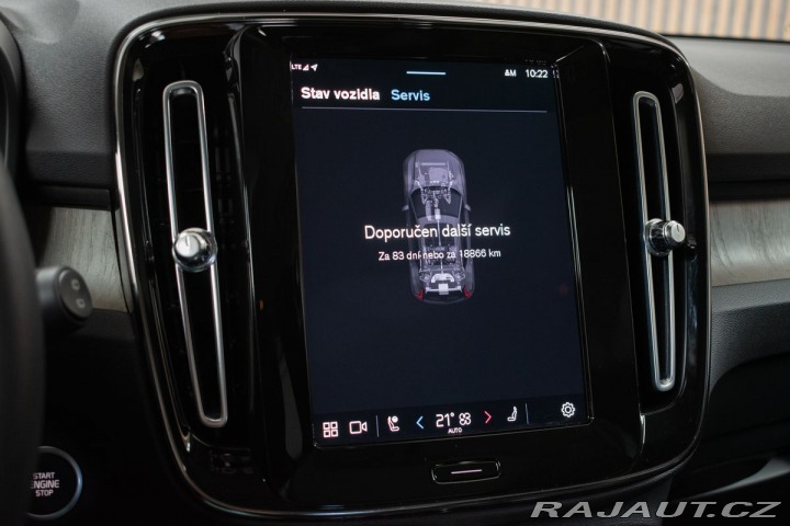 Volvo XC40 B4 AWD KAMERY360*HARMAN*Č 2023