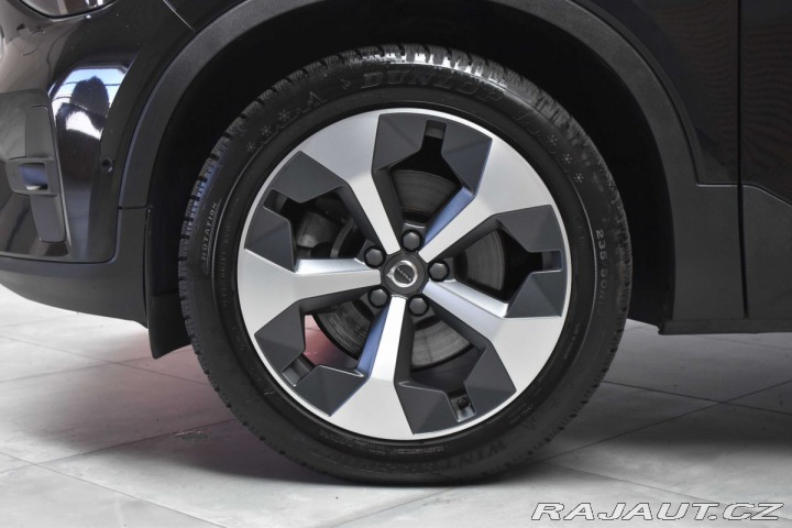 Volvo XC40 B4 AWD KAMERY360*HARMAN*Č 2023