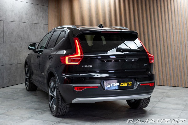 Volvo XC40 B4 AWD KAMERY360*HARMAN*Č 2023